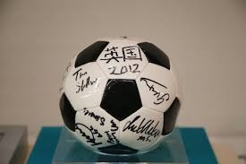 记者：国米向罗比尼奥儿子开出初步报价，但球员更倾向于留队